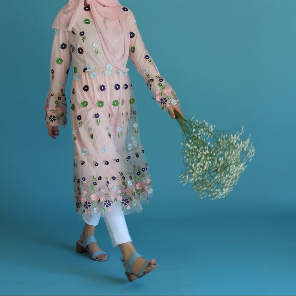 Pink embroidered lace midi dress long sleeve